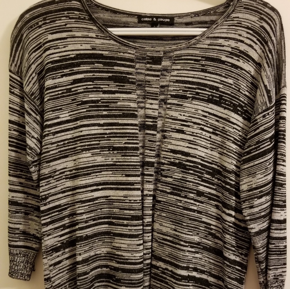 Cable & Gauge Light weight 3/4 length sweater